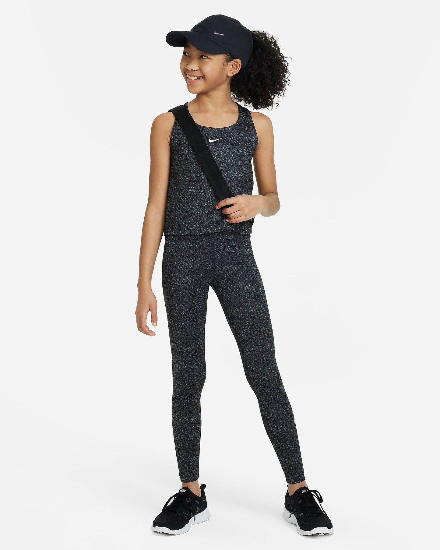 Nike Swoosh Older Girls' Tank Sports Bra | Black