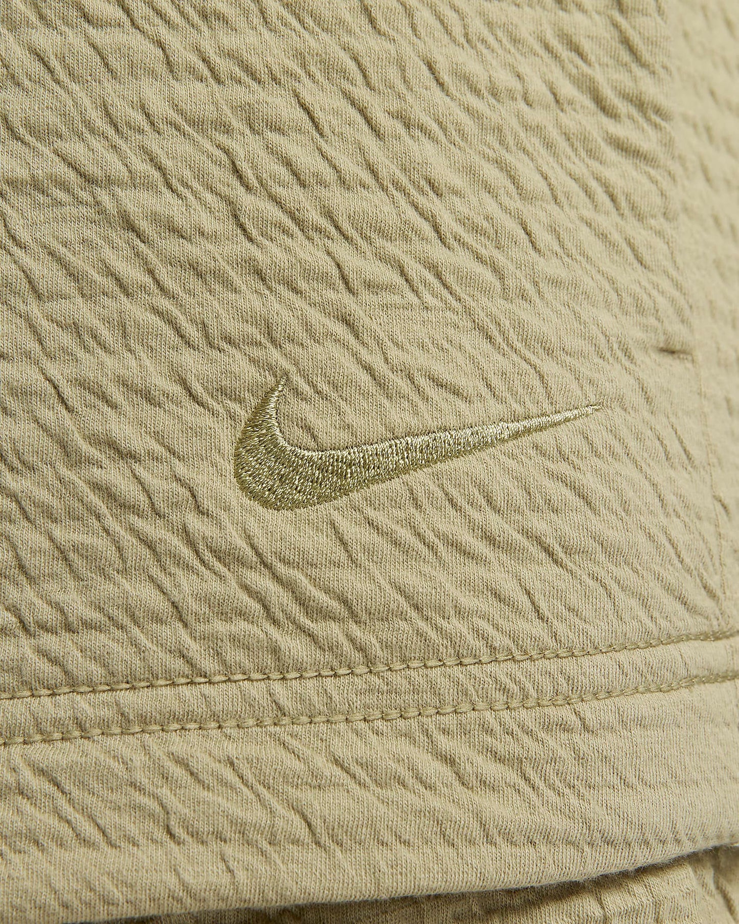 Nike Yoga | Neutral Olive